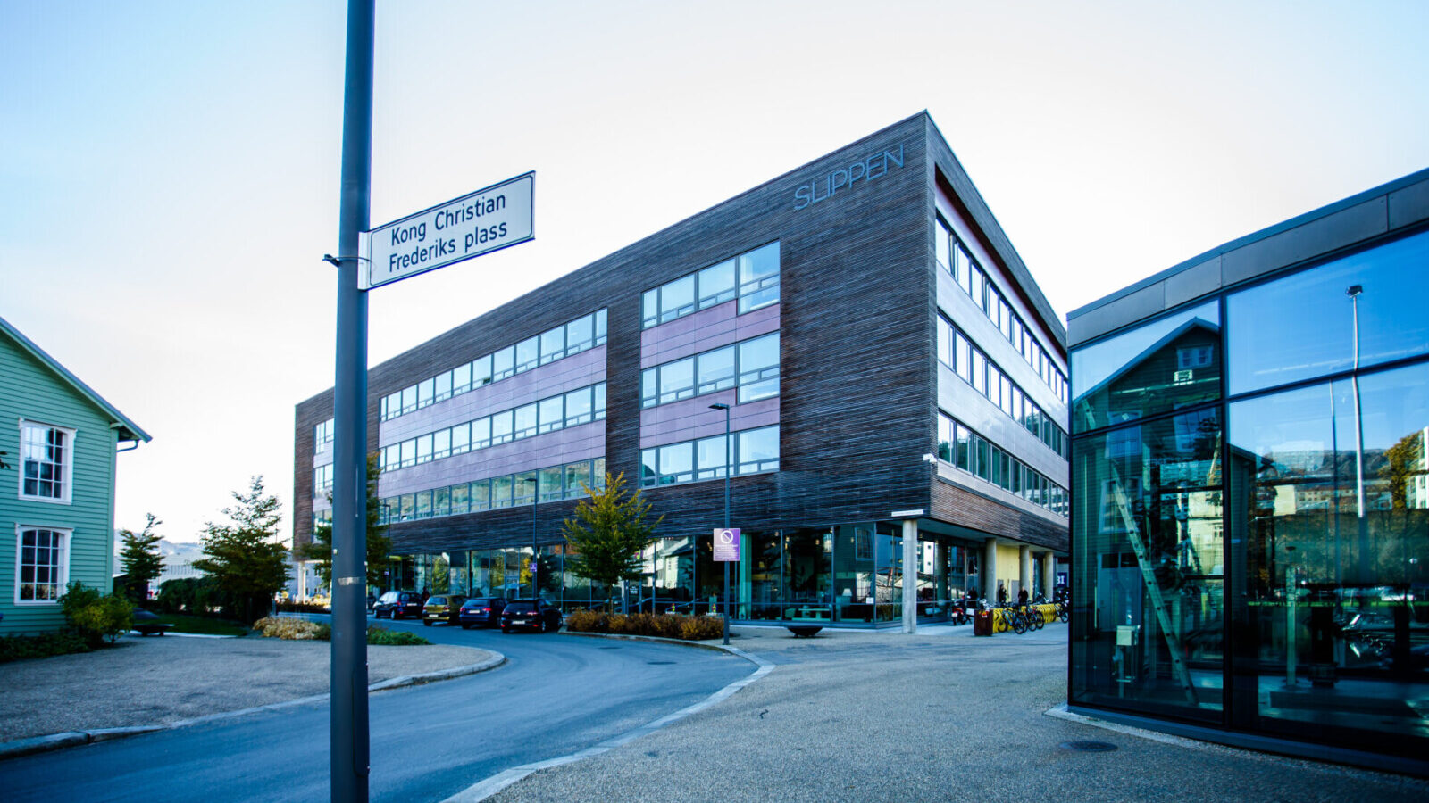 Blue Analytics er lokalisert i bygningen Slippen i Bergen.